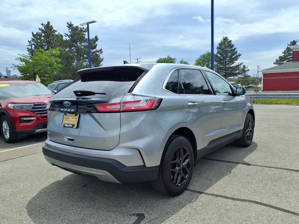Used 2024 Ford Edge SEL w/ Convenience Package AWD/4WD image 6