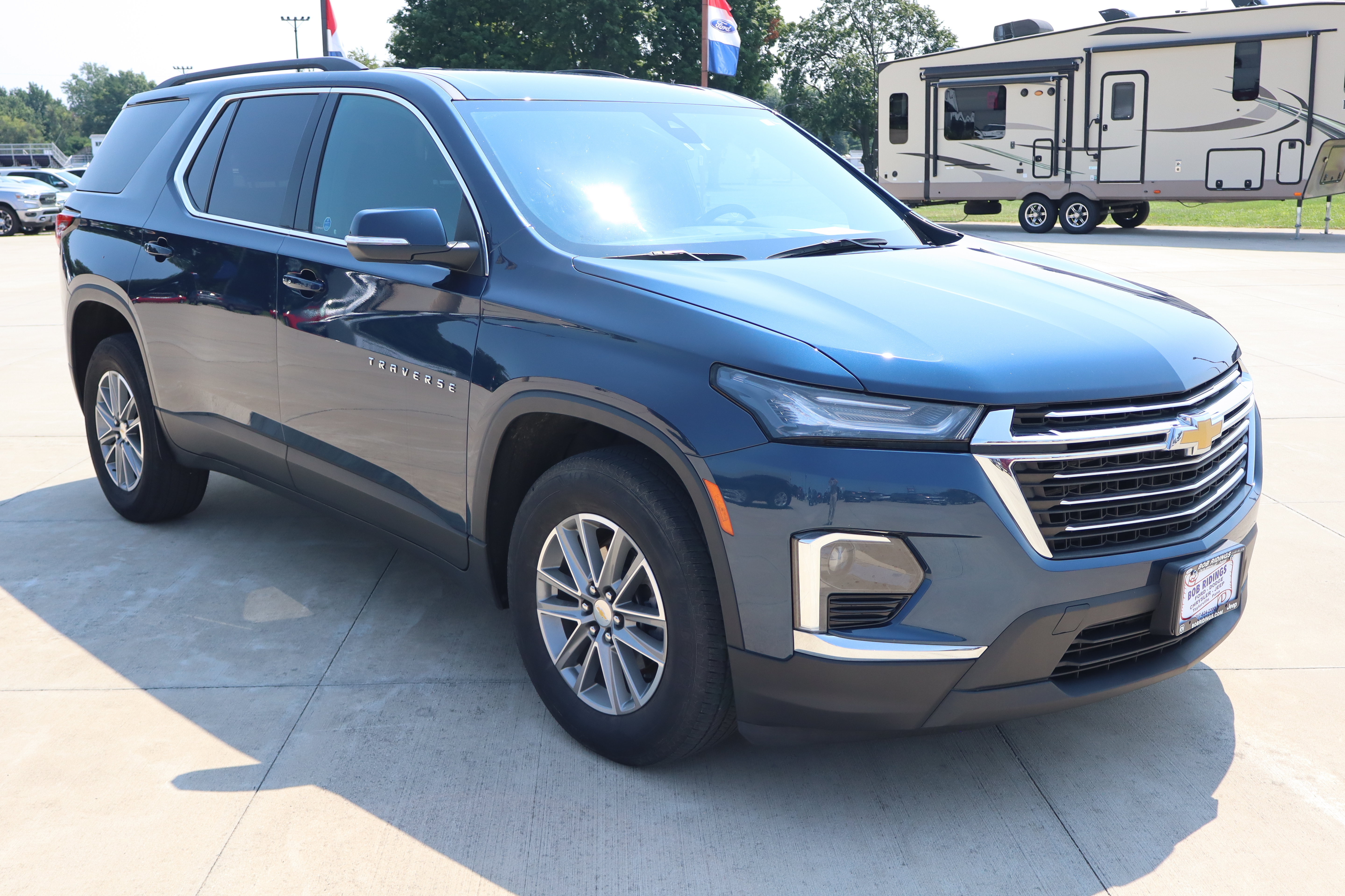 Used 2023 Chevrolet Traverse LT w/ LPO, Floor Liner Package AWD/4WD image 3