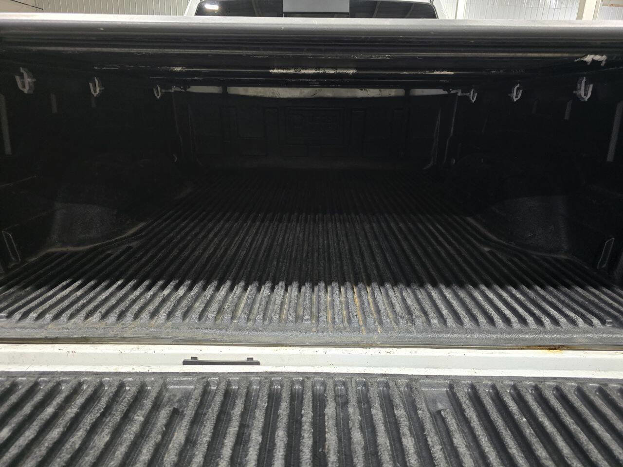 Used 2017 RAM 2500 Laramie w/ Sport Appearance Group image 28