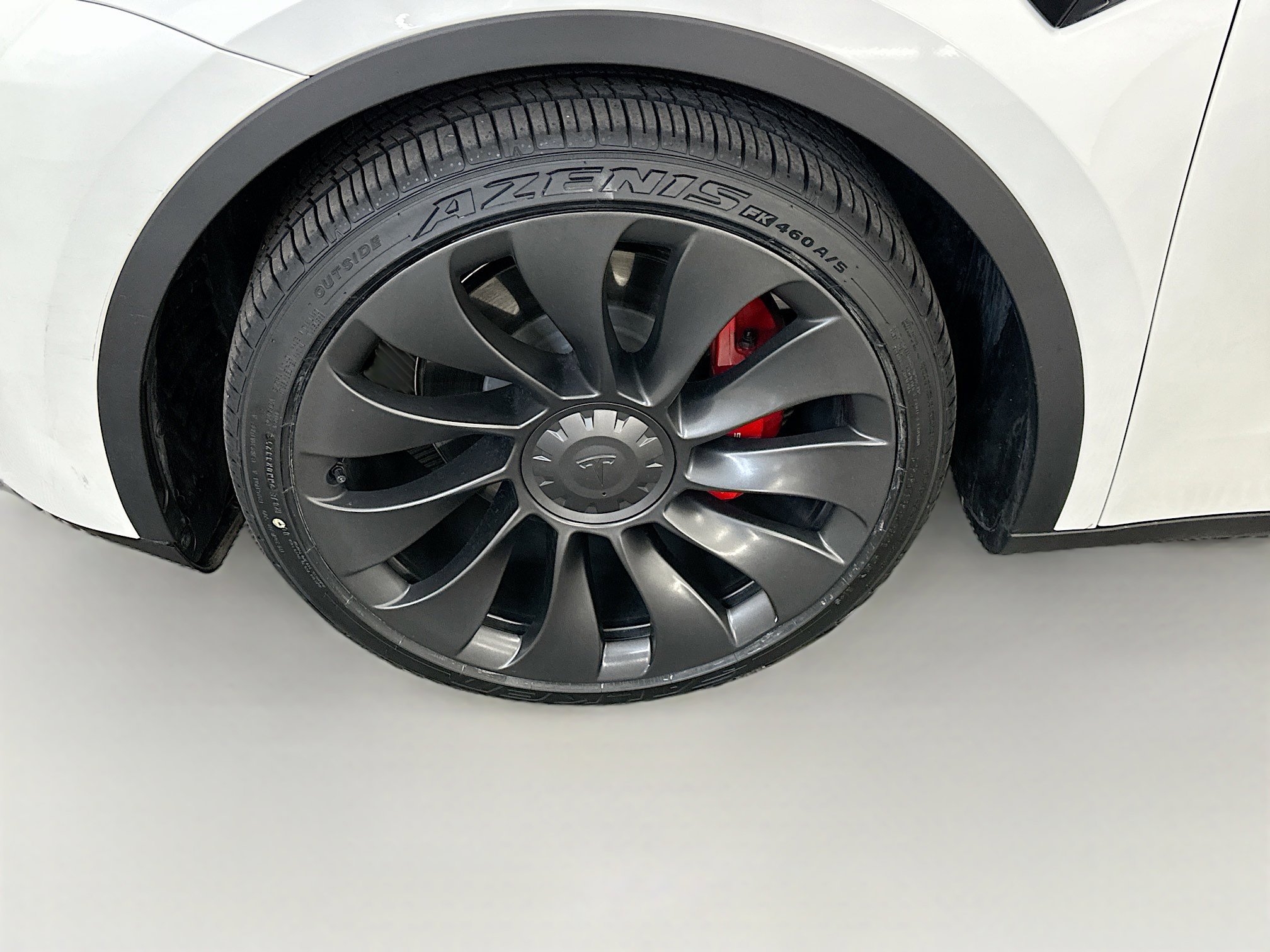 Used 2023 Tesla Model Y Performance image 11
