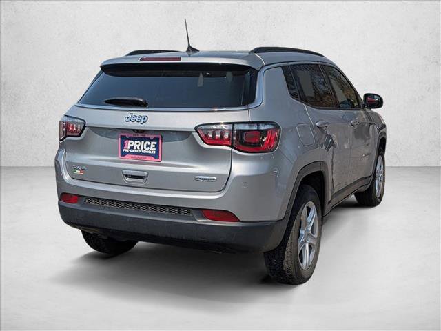 Used 2023 Jeep Compass Latitude w/ Sun and Sound Group image 5