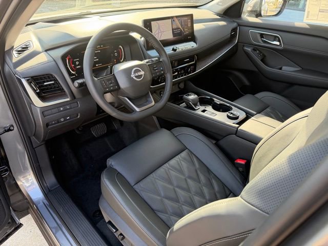 New 2026 Nissan Rogue Platinum image 12