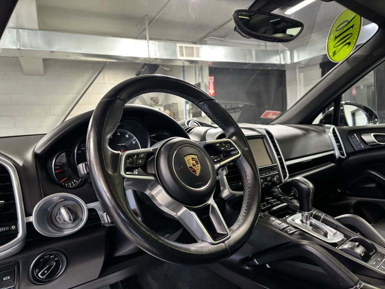 Used 2016 Porsche Cayenne AWD/4WD image 27