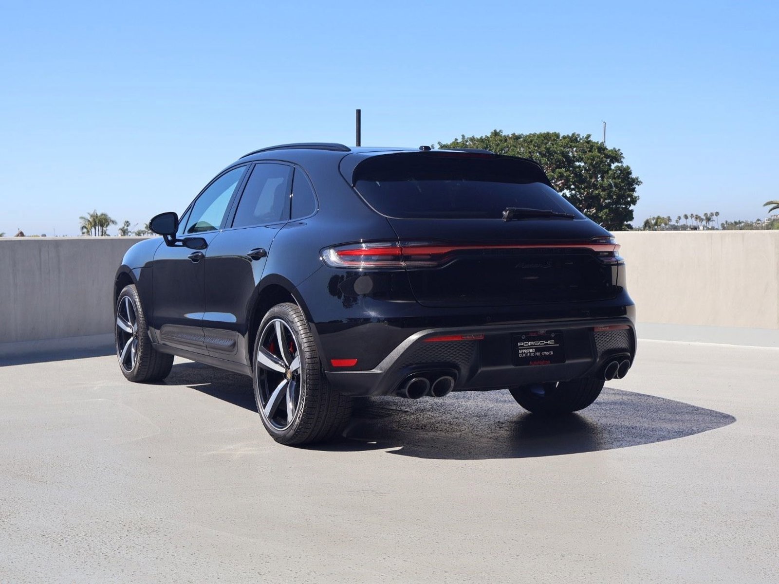 Certified 2022 Porsche Macan S video 3