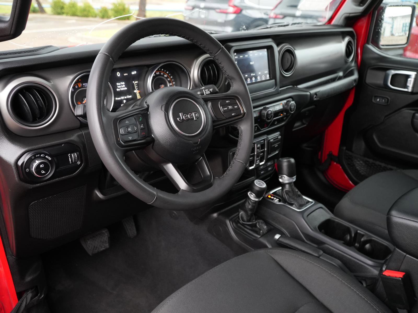 Used 2023 Jeep Gladiator Sport AWD/4WD image 15