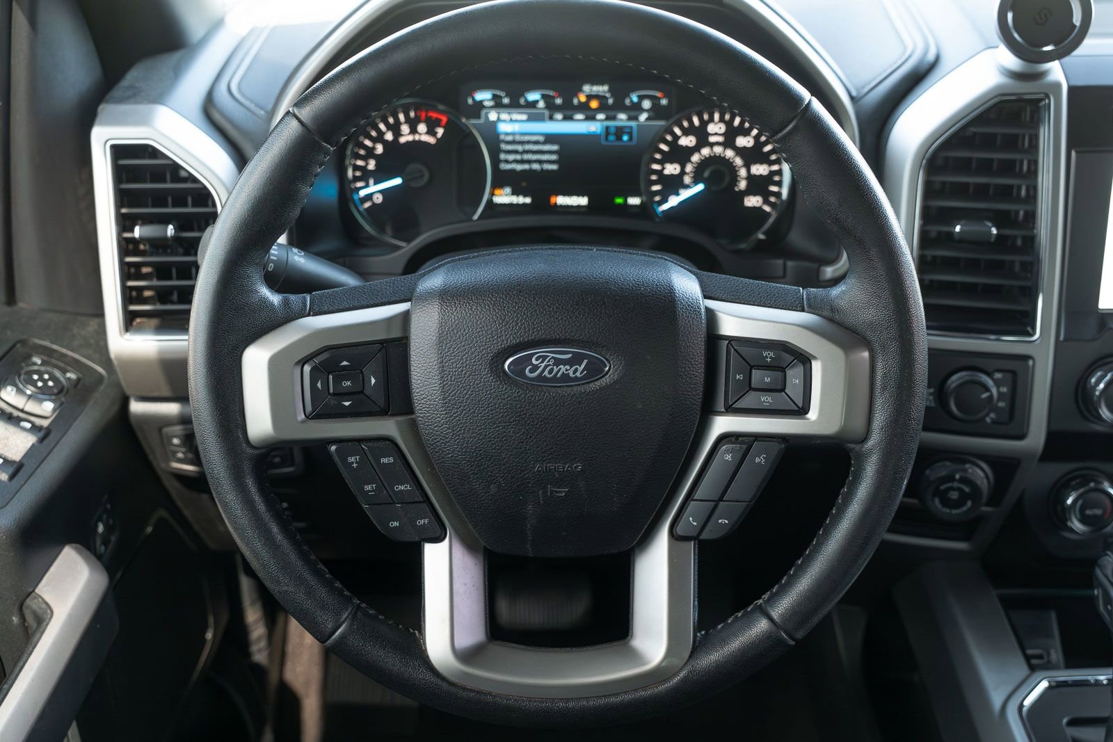 Used 2020 Ford F150 Lariat AWD/4WD image 22