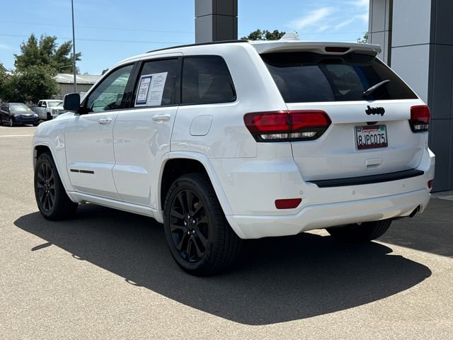 Used 2019 Jeep Grand Cherokee Altitude RWD image 5