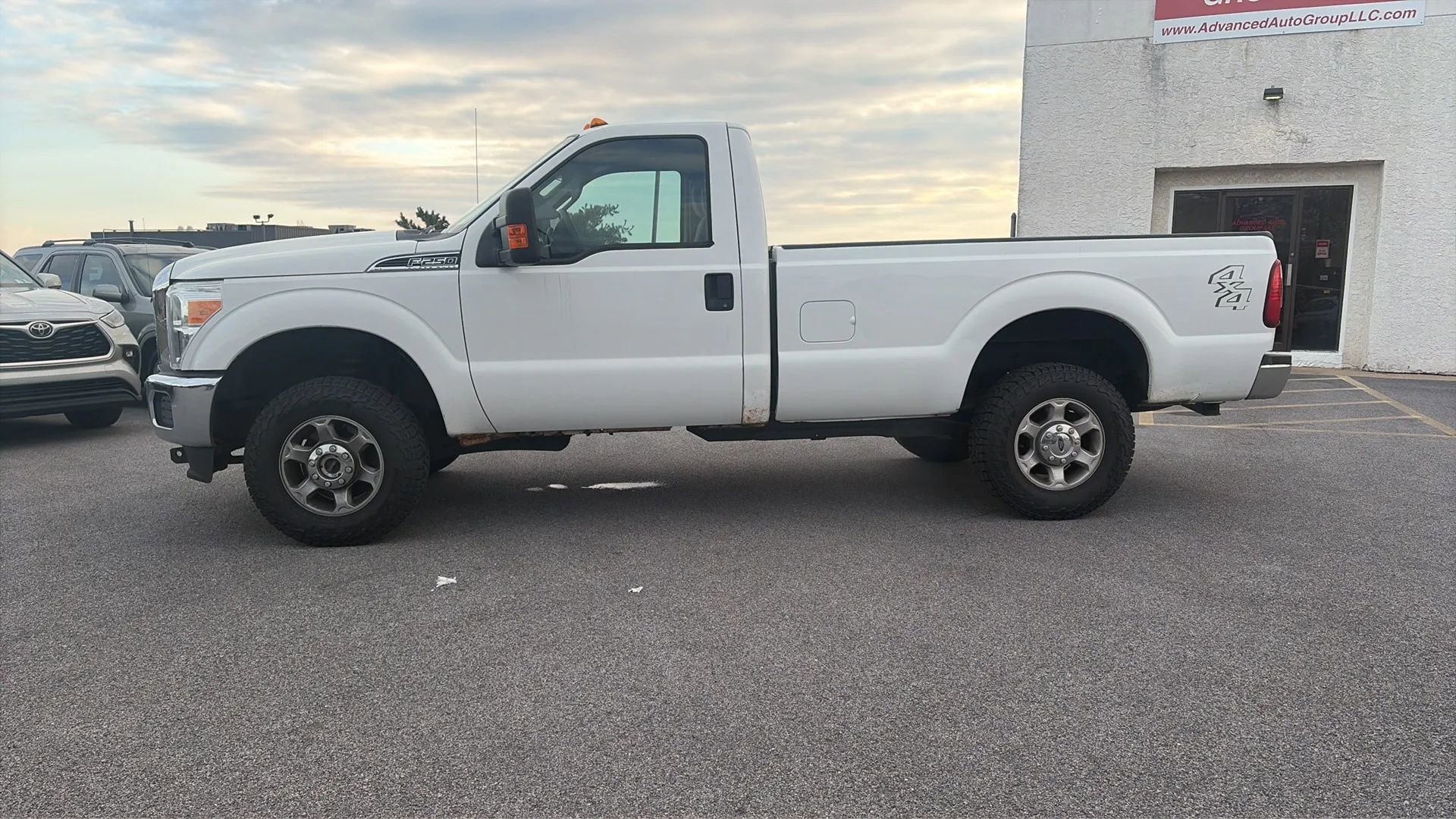 Used 2014 Ford F250 XLT w/ Snow Plow Prep Package image 4
