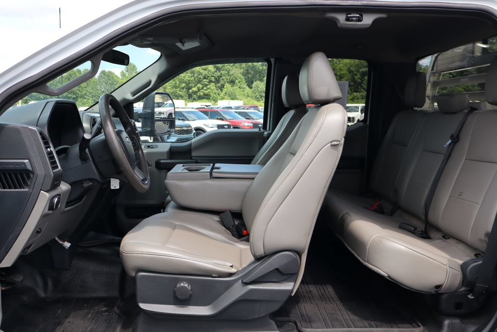 Used 2022 Ford F550 4x4 SuperCab Super Duty image 22