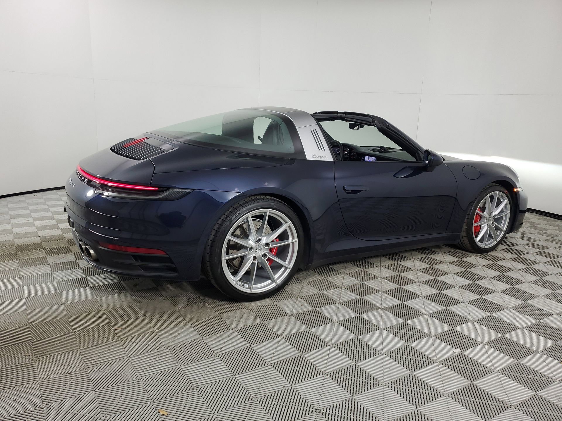 Used 2022 Porsche 911 Targa 4S image 11