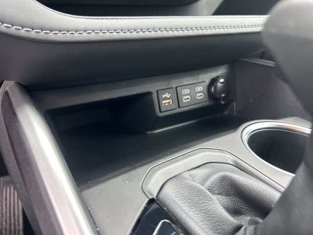 Used 2023 Toyota Highlander XLE image 26