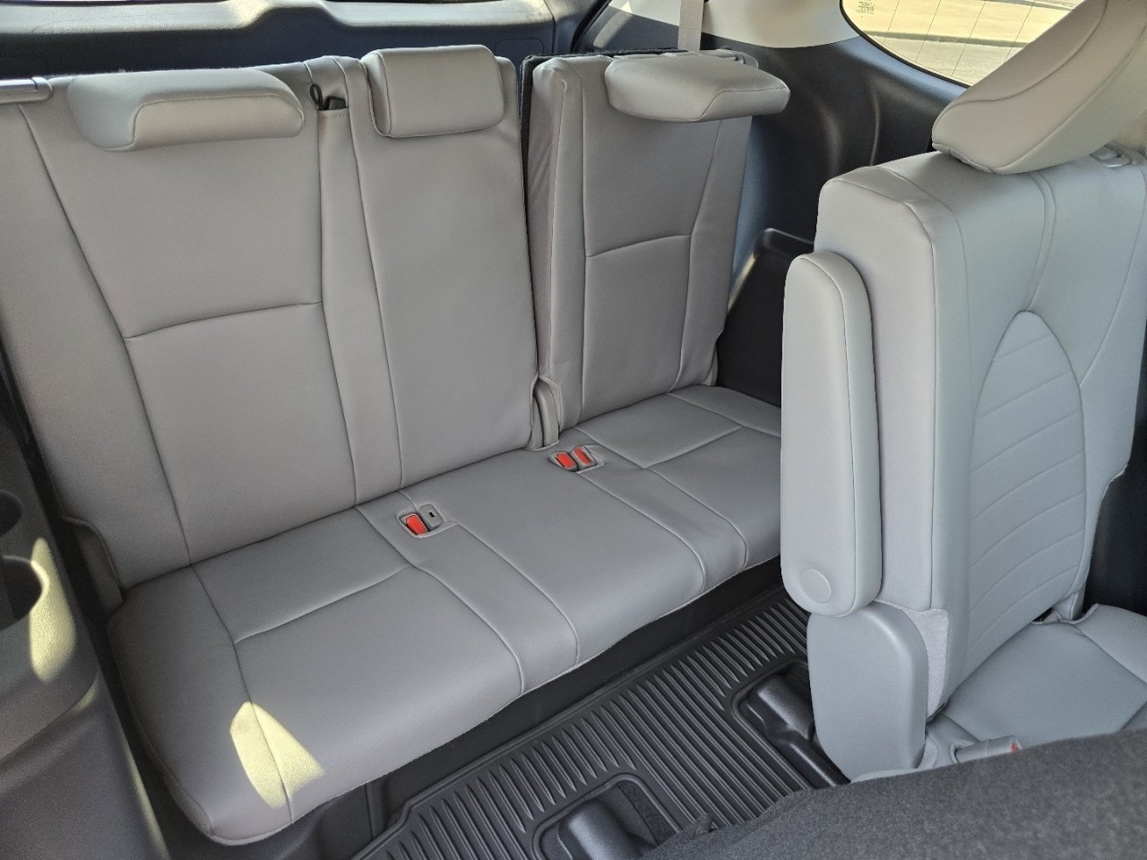 New 2026 Toyota Highlander XLE AWD/4WD image 22