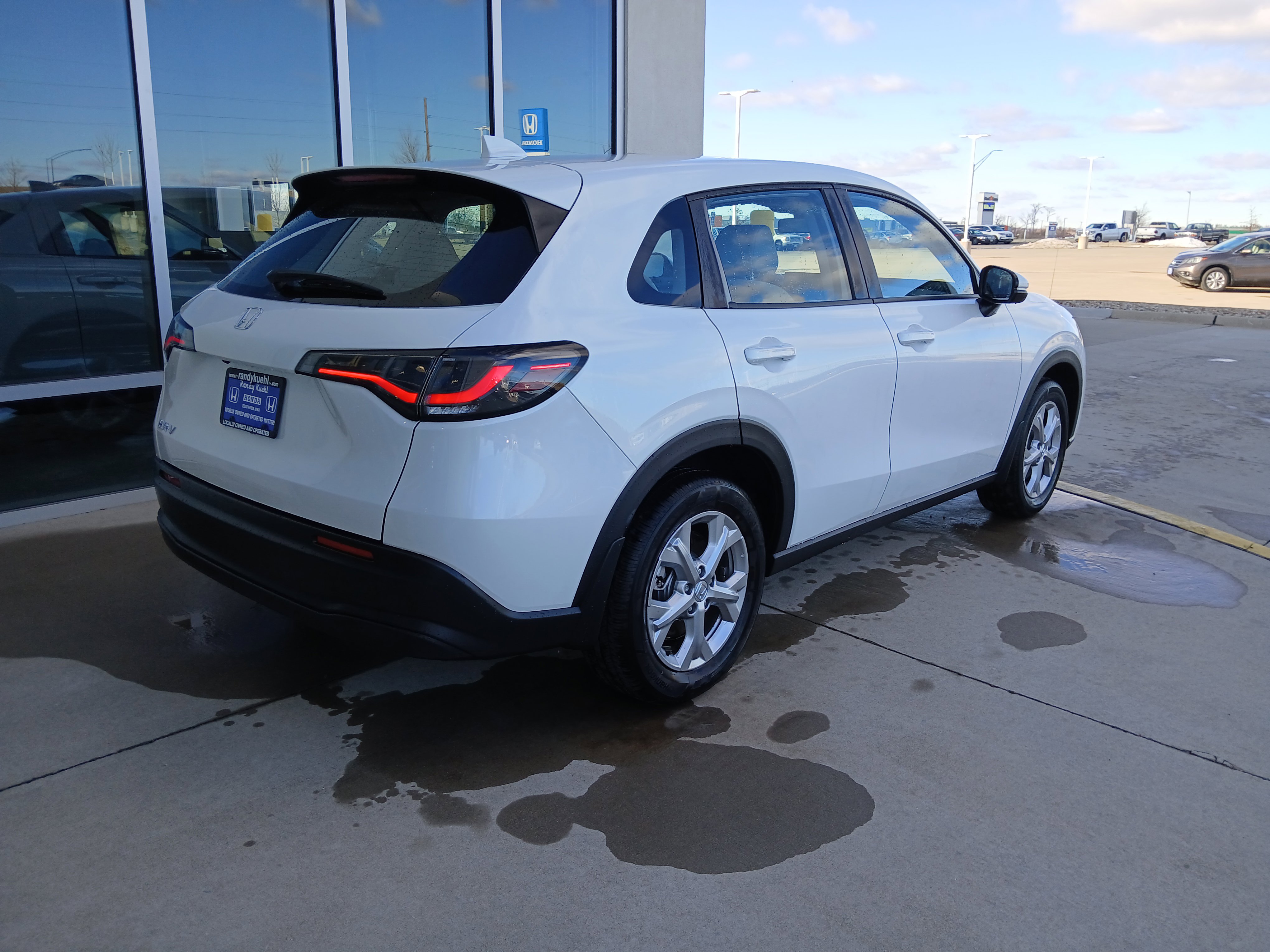 Used 2025 Honda HR-V LX image 7