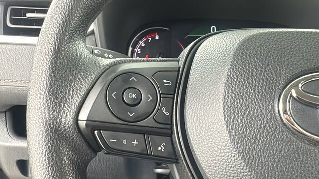 Used 2024 Toyota RAV4 LE image 21