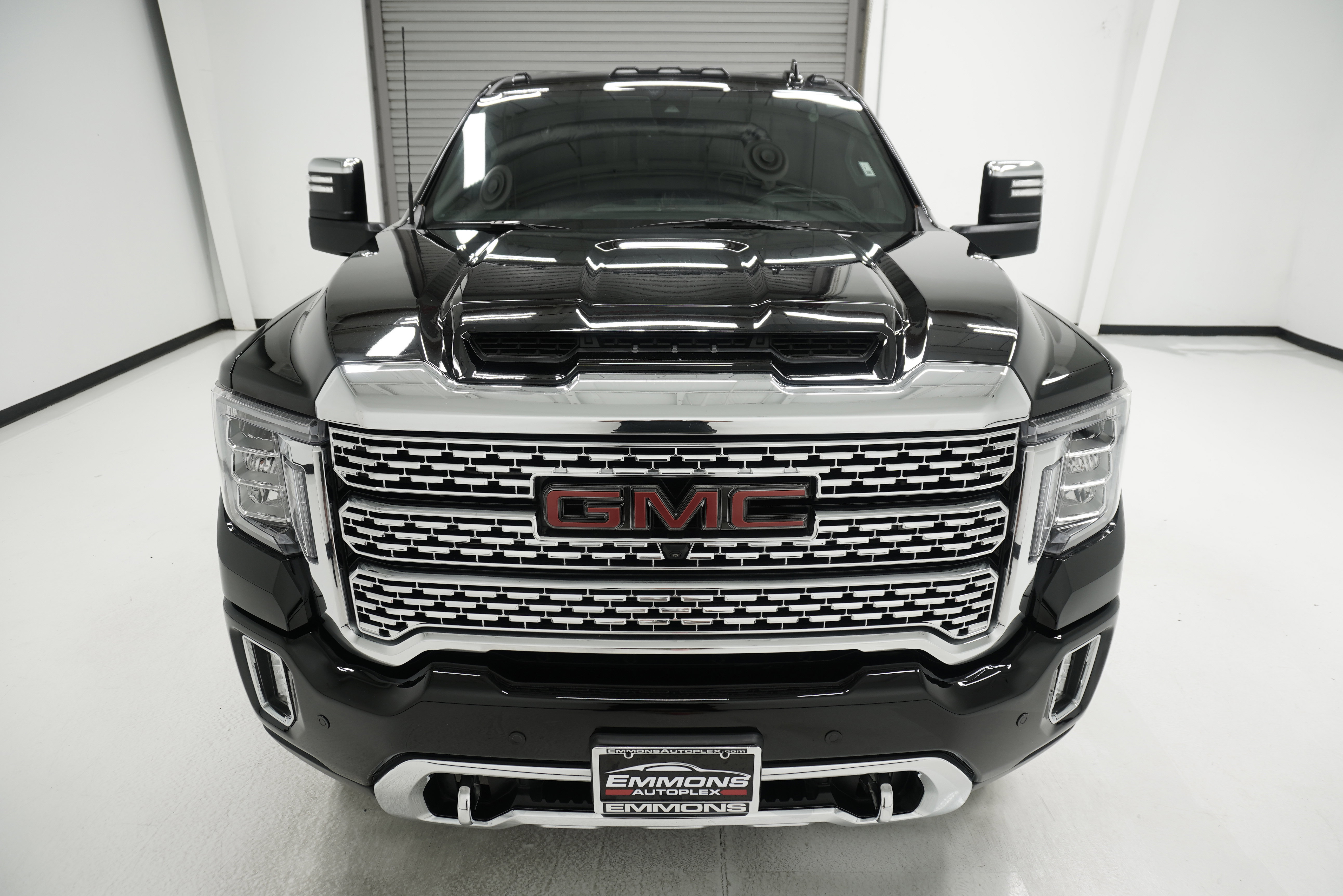 Used 2021 GMC Sierra 2500 Denali w/ Denali Ultimate Package AWD/4WD image 2