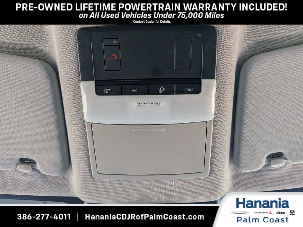 Used 2025 Nissan Rogue SV FWD image 24