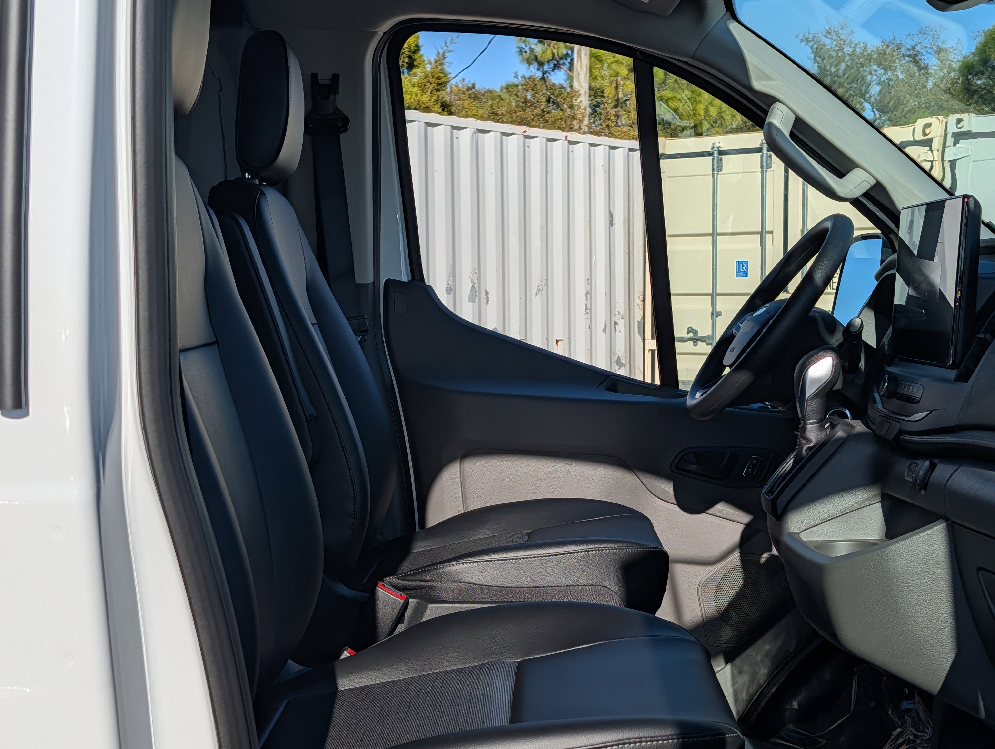 New 2026 Ford Transit 250 Low Roof RWD image 17