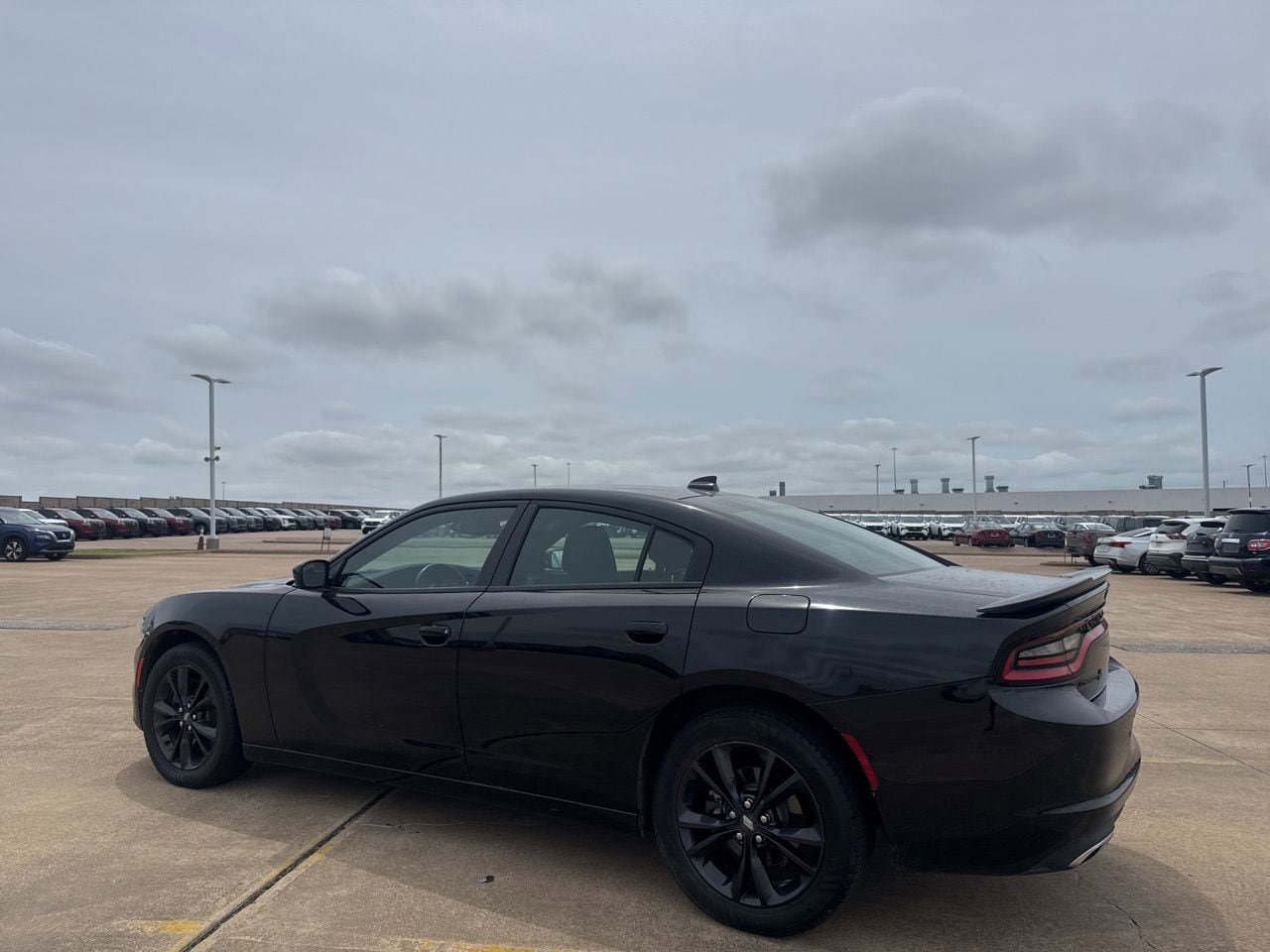 Used 2021 Dodge Charger SXT w/ Blacktop Package AWD/4WD image 14