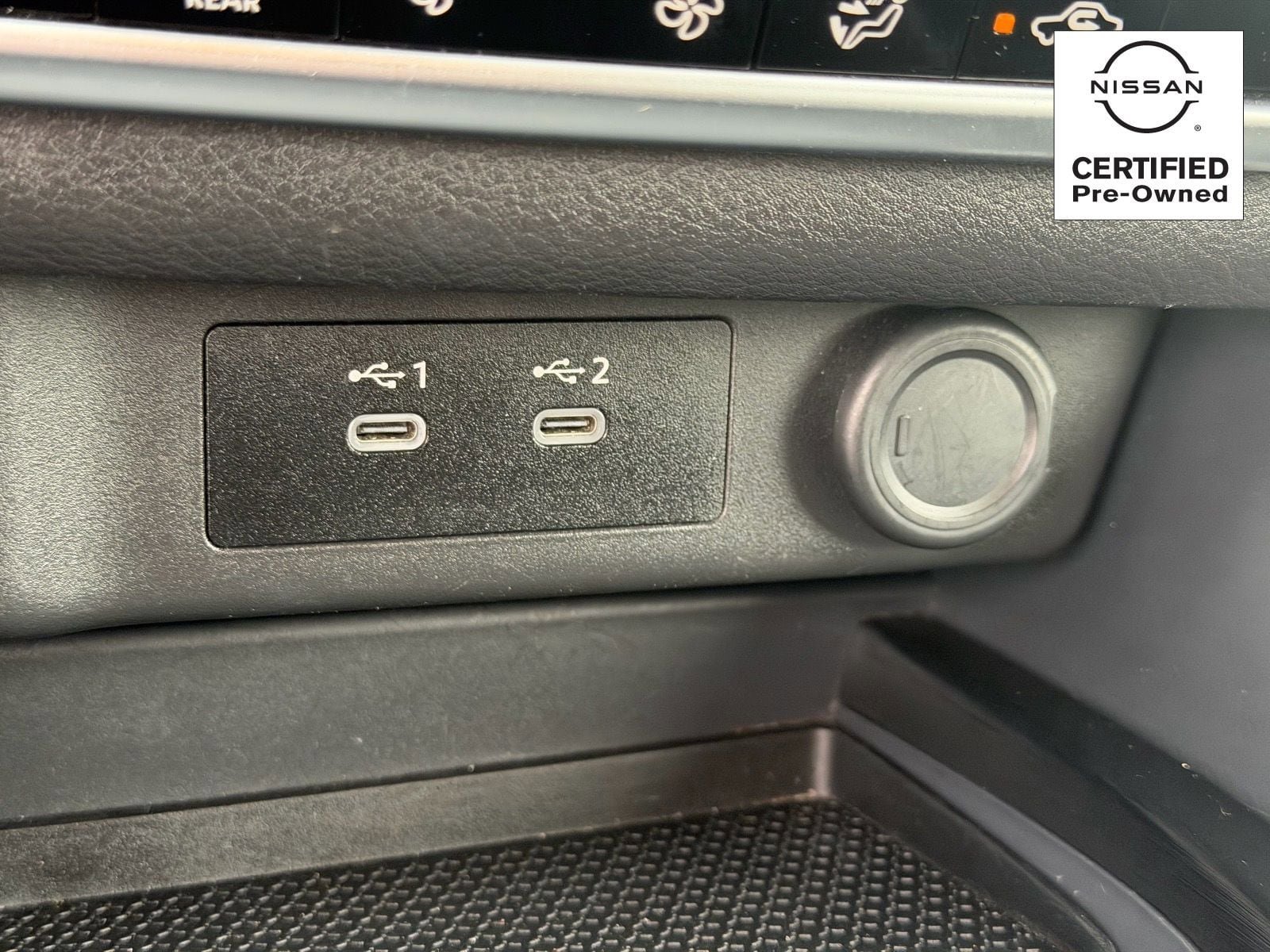 Certified 2025 Nissan Rogue SV FWD image 29