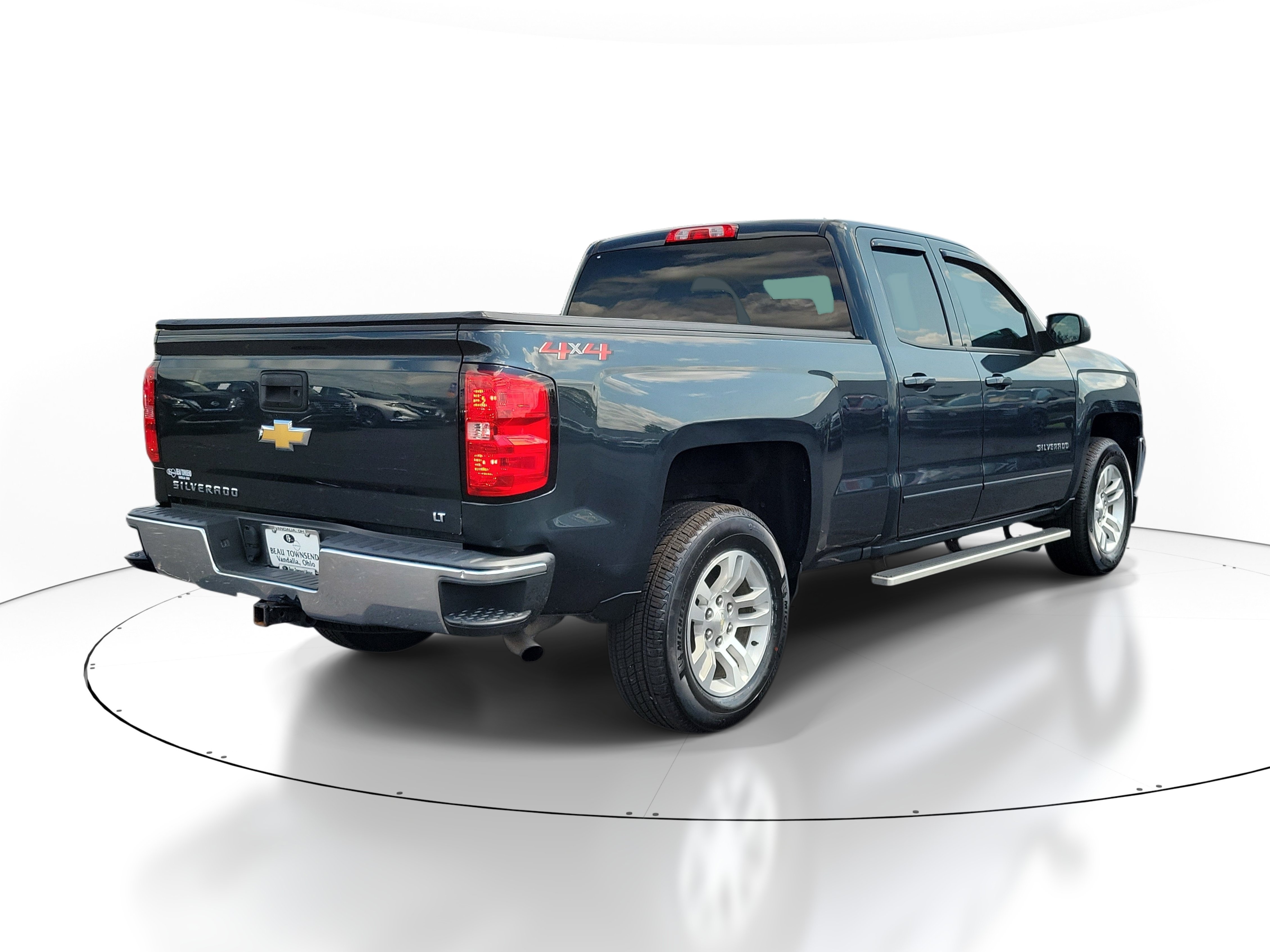Used 2018 Chevrolet Silverado 1500 LT w/ All Star Edition AWD/4WD image 4