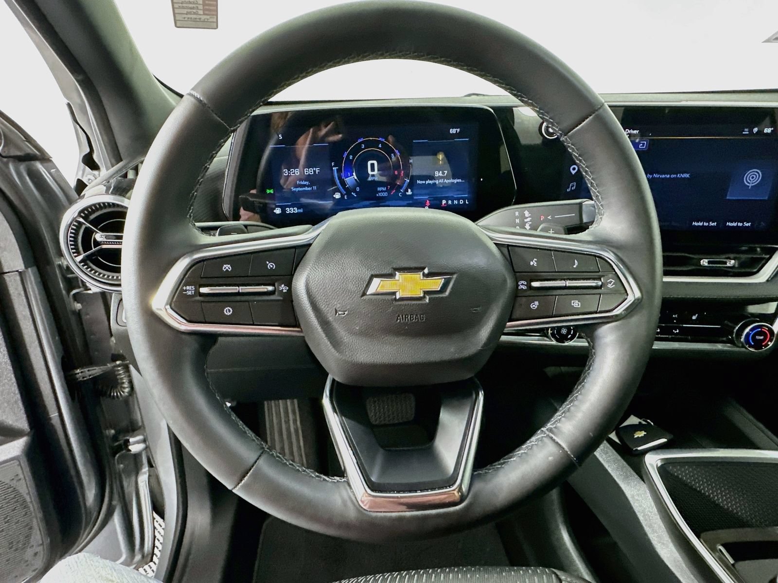 Used 2026 Chevrolet Equinox LT FWD image 12