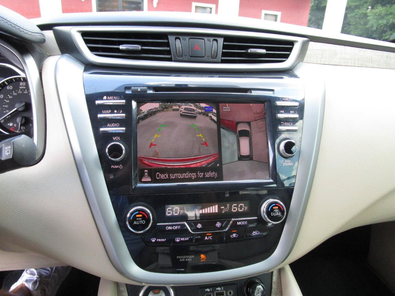 Used 2019 Nissan Murano SL FWD image 16