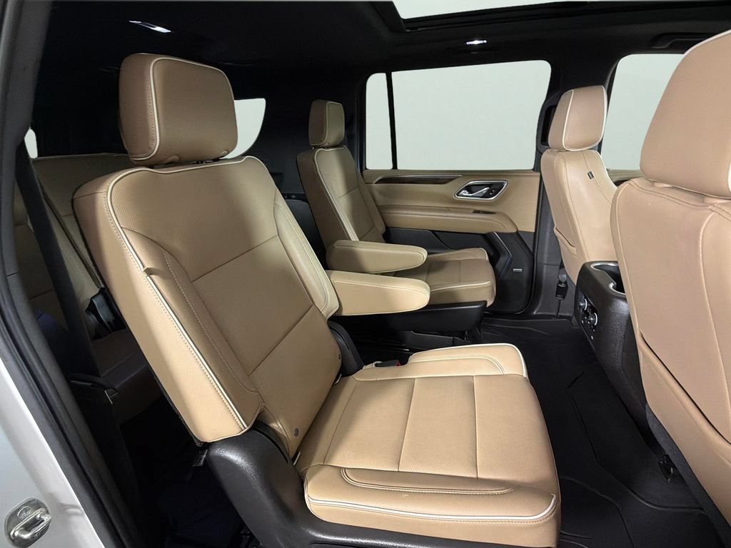 Certified 2021 Chevrolet Suburban Premier w/ Premium Package RWD image 33