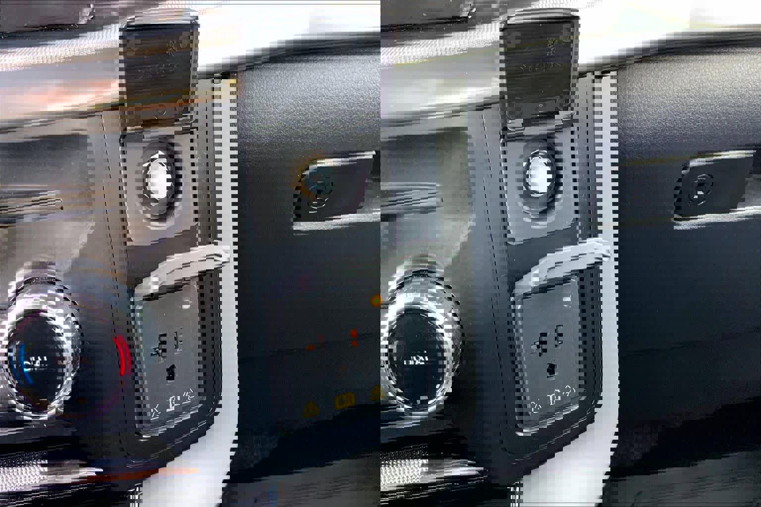 Certified 2024 Ford F150 Lariat w/ FX4 Off-Road Package image 33