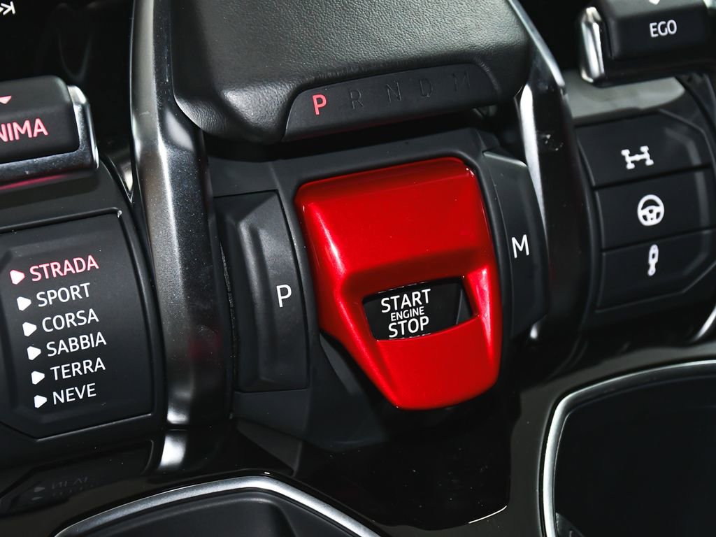 Used 2022 Lamborghini Urus AWD/4WD image 37