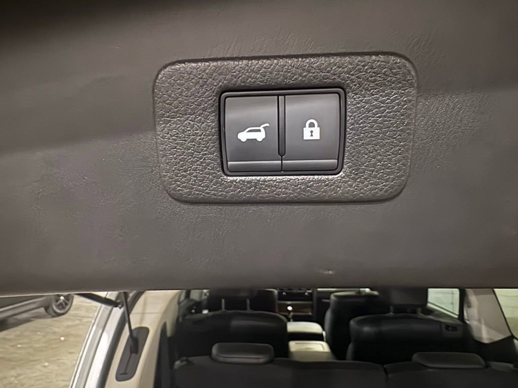 Used 2024 Nissan Armada SL w/ Captain's Chairs Package image 14