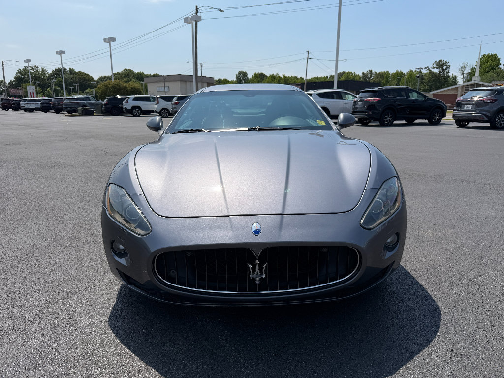 Used 2009 Maserati GranTurismo Coupe RWD image 2