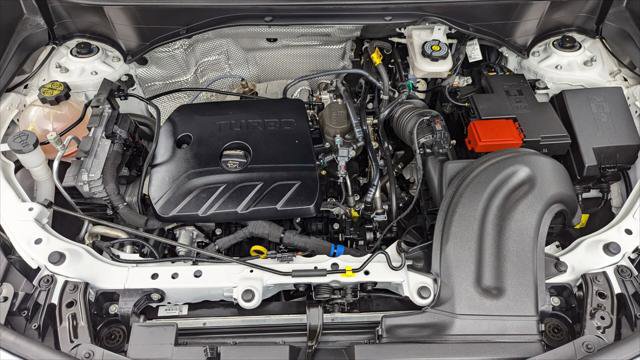 Used 2024 Buick Encore GX Sport Touring image 31