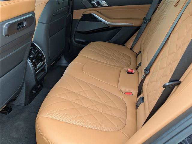 New 2026 BMW X5 xDrive40i w/ Executive Package image 17