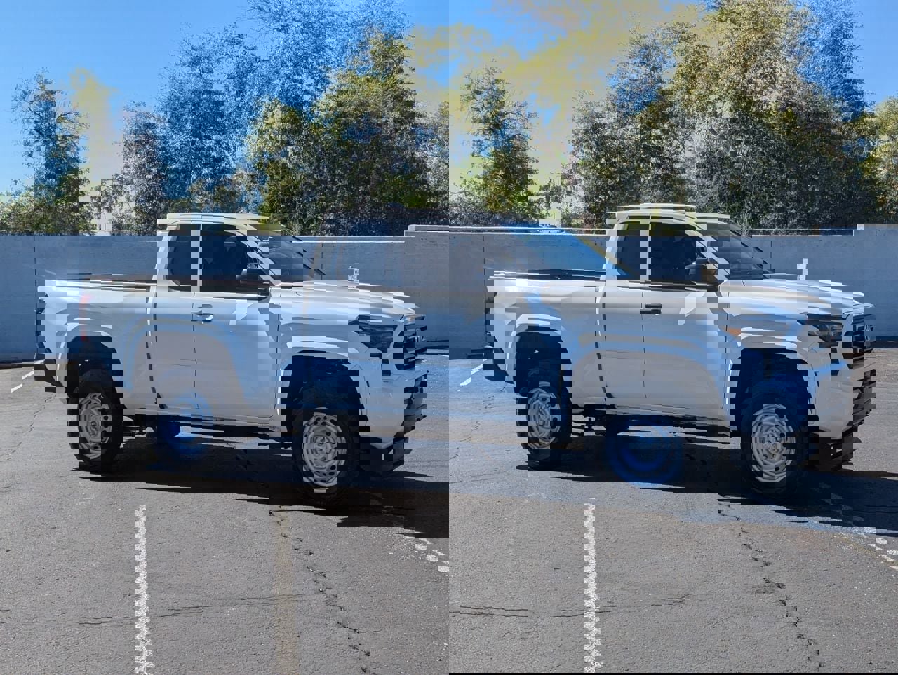 Used 2024 Toyota Tacoma SR image 6