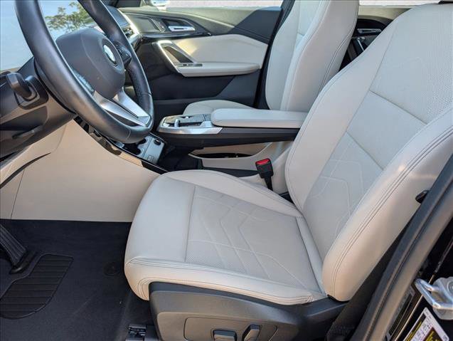 Used 2025 BMW X1 xDrive28i w/ Convenience Package AWD/4WD image 17