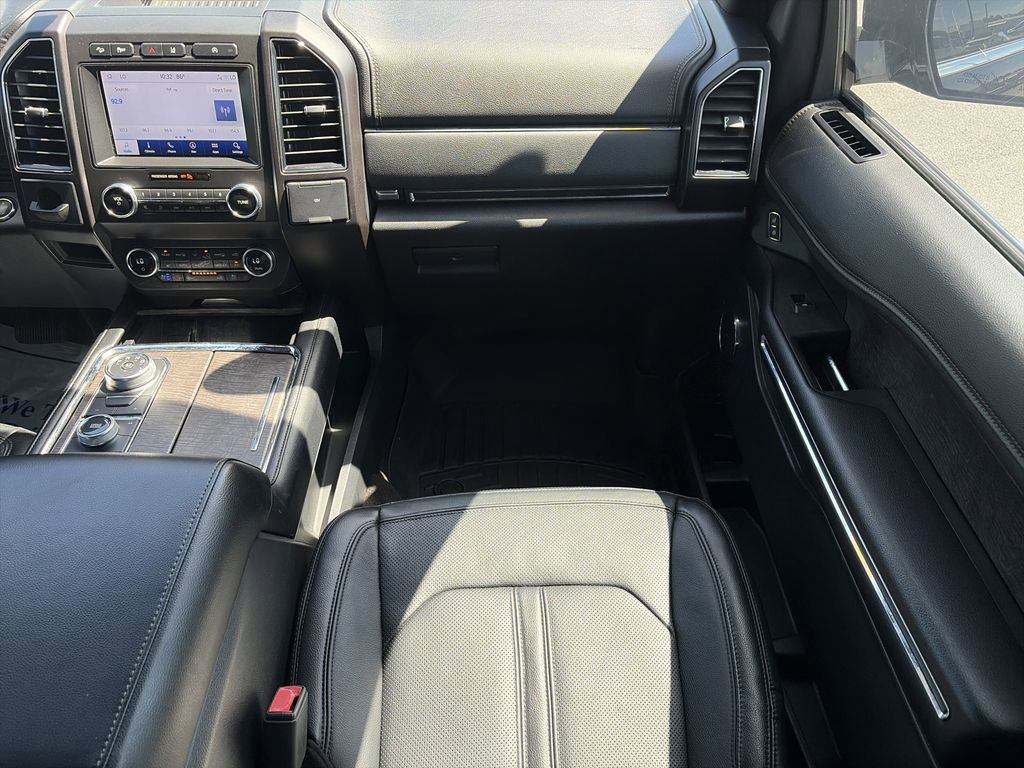 Used 2020 Ford Expedition Max Limited w/ Equipment Group 301A AWD/4WD image 17