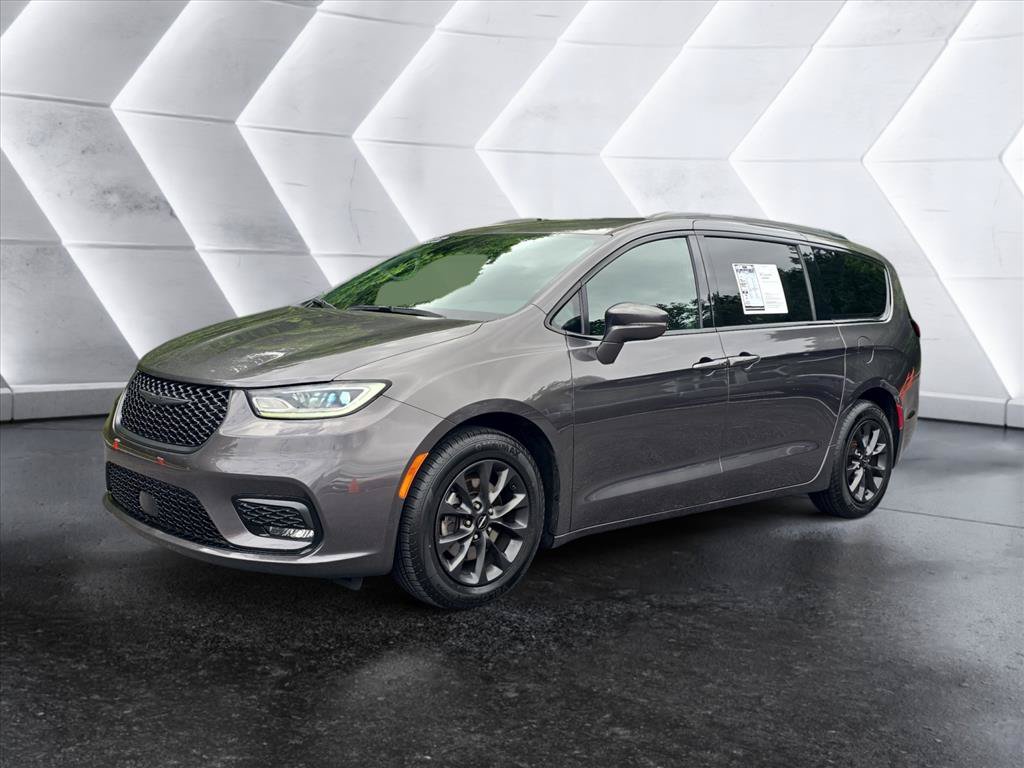 Used 2021 Chrysler Pacifica Touring w/ S Appearance Package