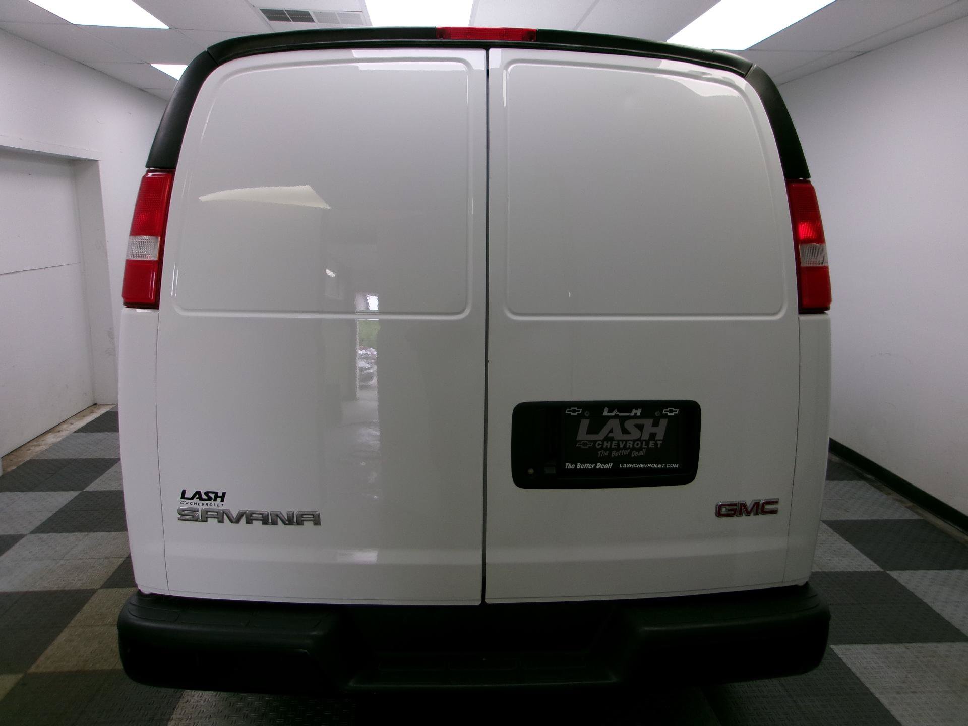 Used 2024 GMC Savana 2500 Extended w/ Driver Convenience Package RWD image 12