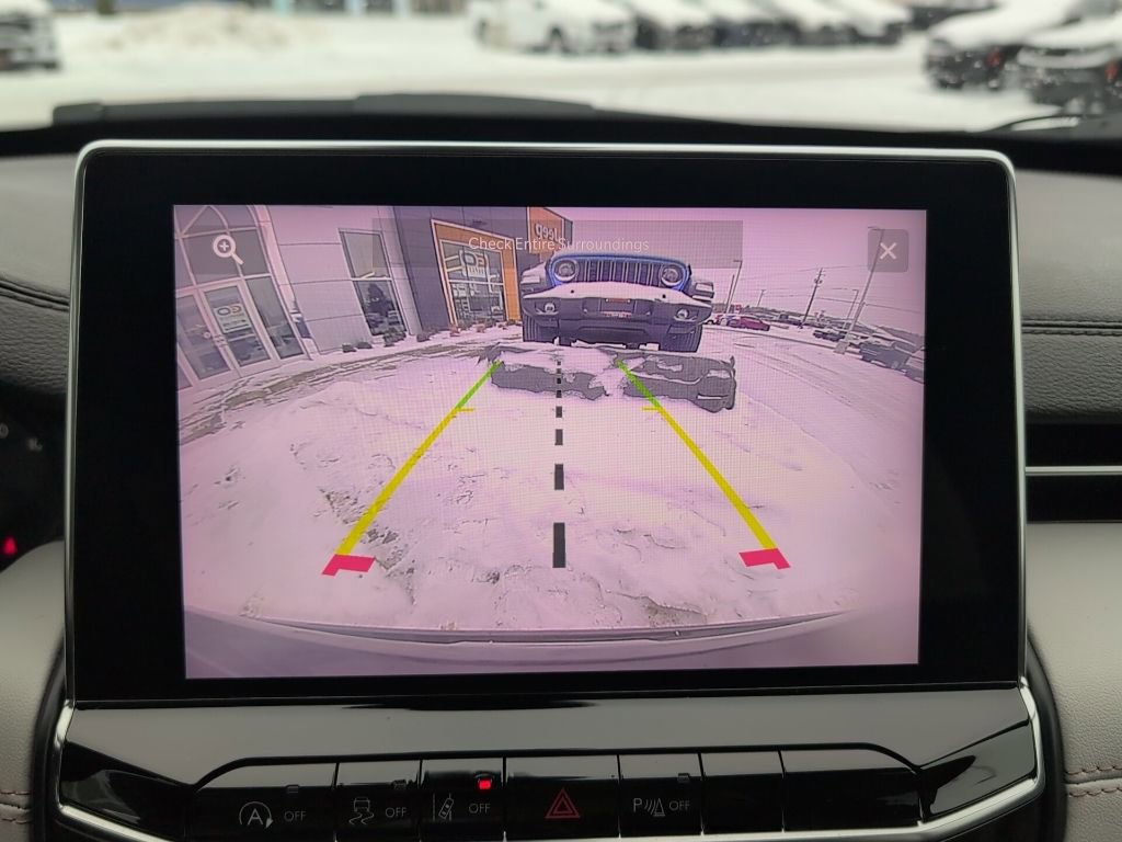 Used 2024 Jeep Compass Limited image 37