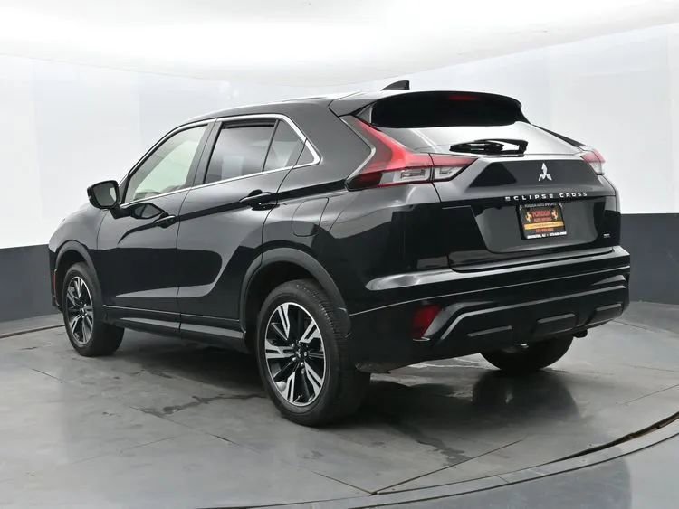 Used 2024 Mitsubishi Eclipse Cross SEL image 9