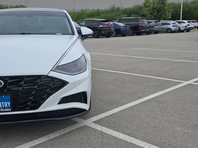 Used 2023 Hyundai Sonata Limited FWD image 11