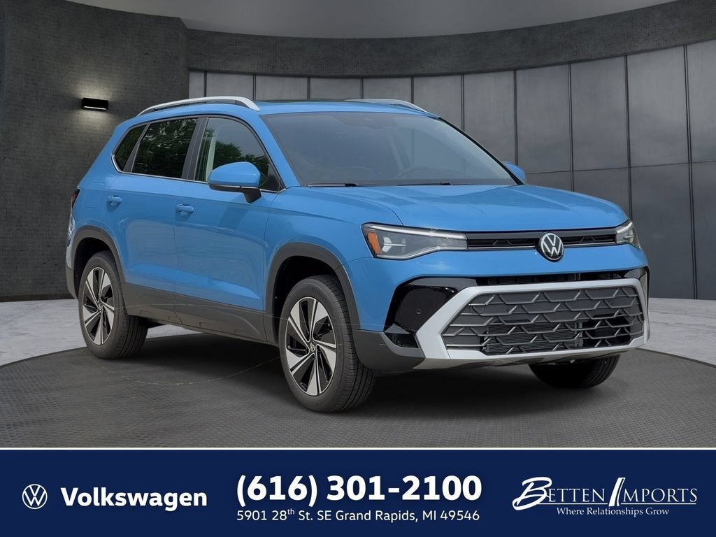 New 2026 Volkswagen Taos SE AWD/4WD image 1