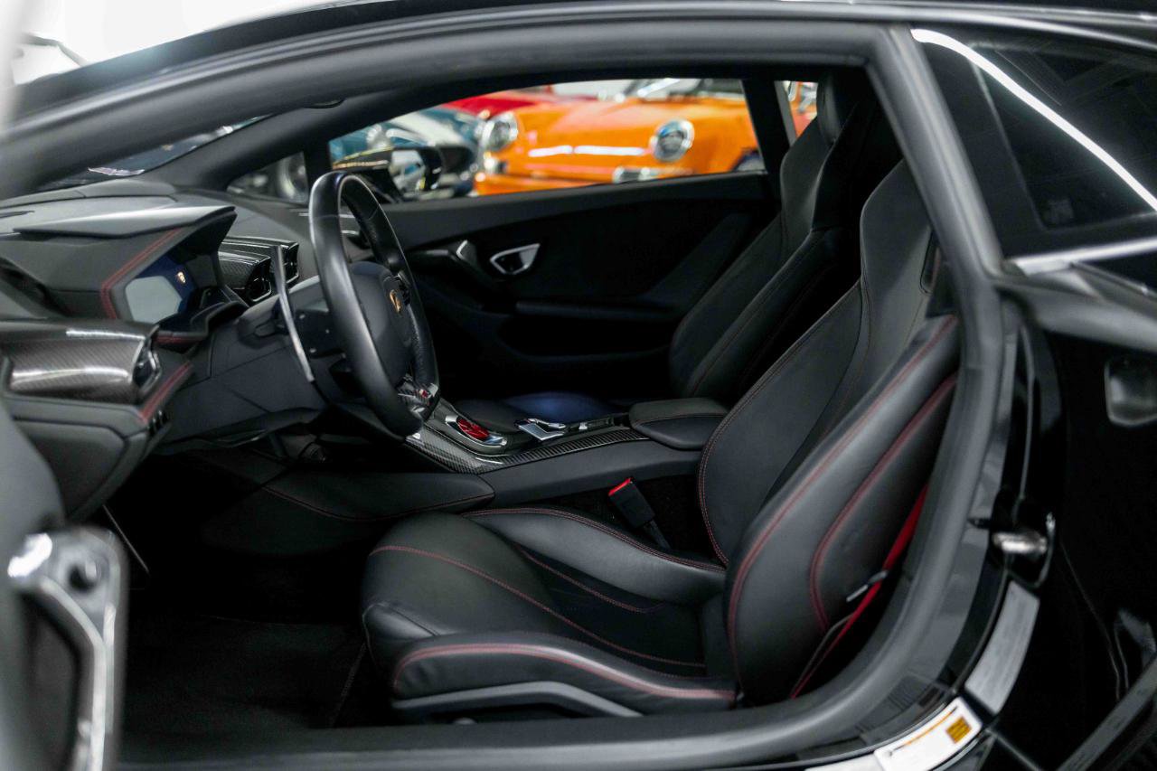 Used 2015 Lamborghini Huracan LP 610-4 image 44