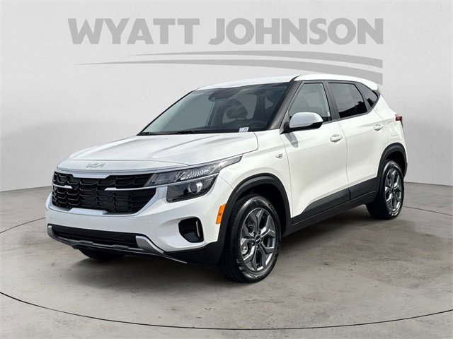 Used 2025 Kia Seltos LX