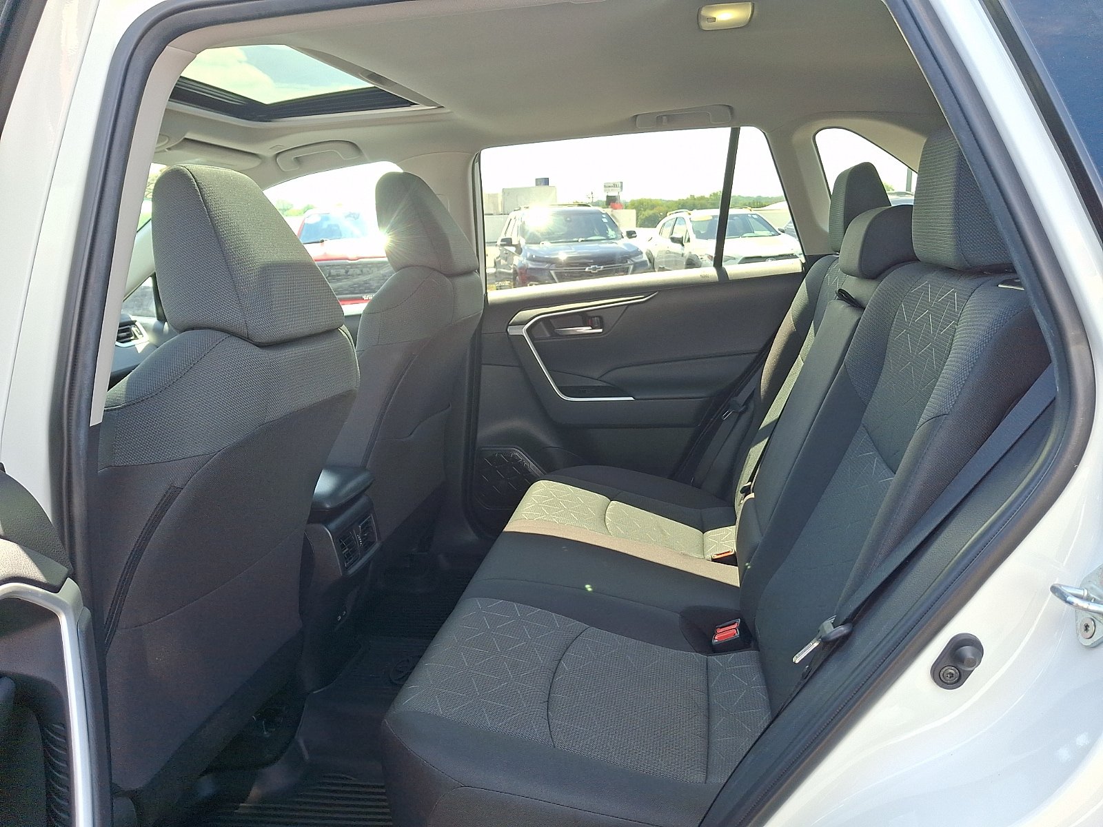 Used 2024 Toyota RAV4 XLE w/ Convenience Package AWD/4WD image 10