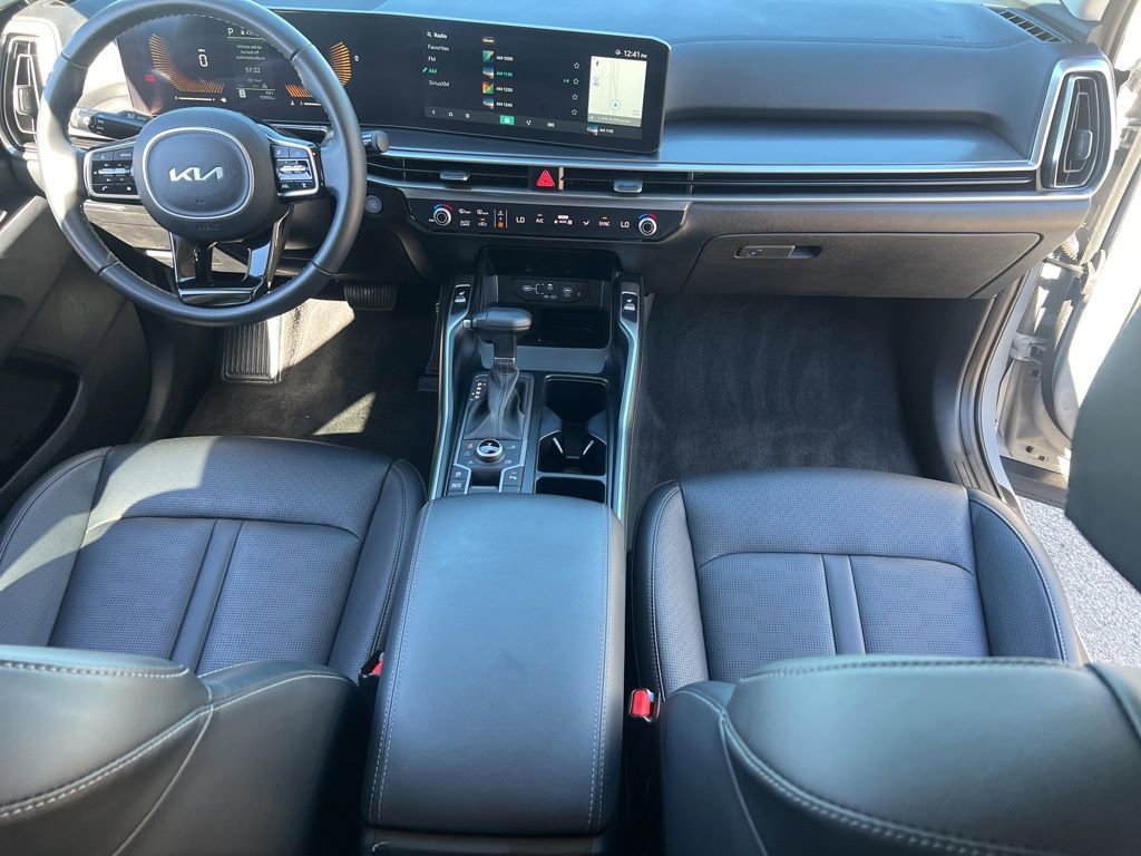 Certified 2025 Kia Sorento S image 18