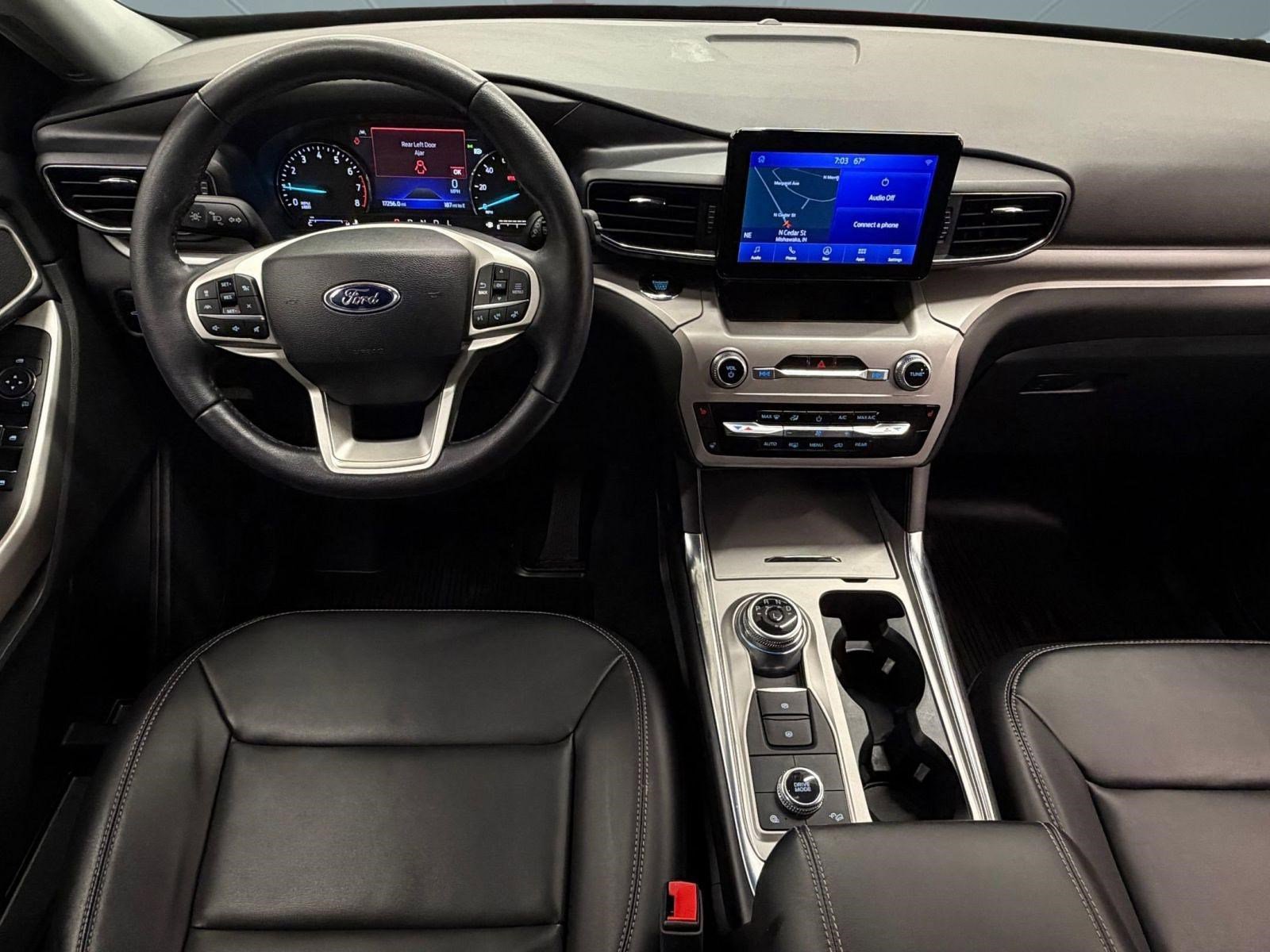 Used 2023 Ford Explorer XLT w/ Equipment Group 202A image 24