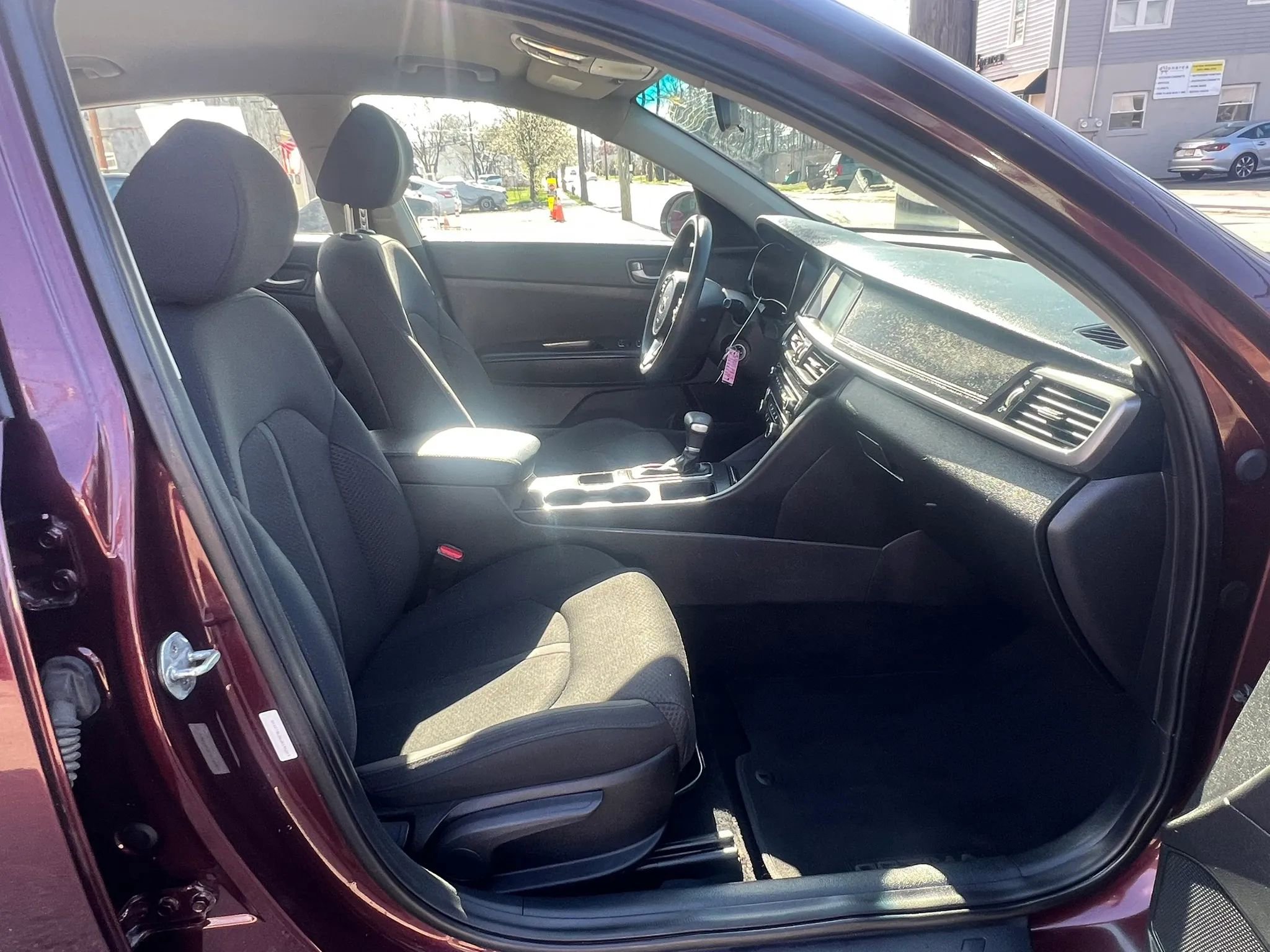 Used 2018 Kia Optima LX FWD image 30