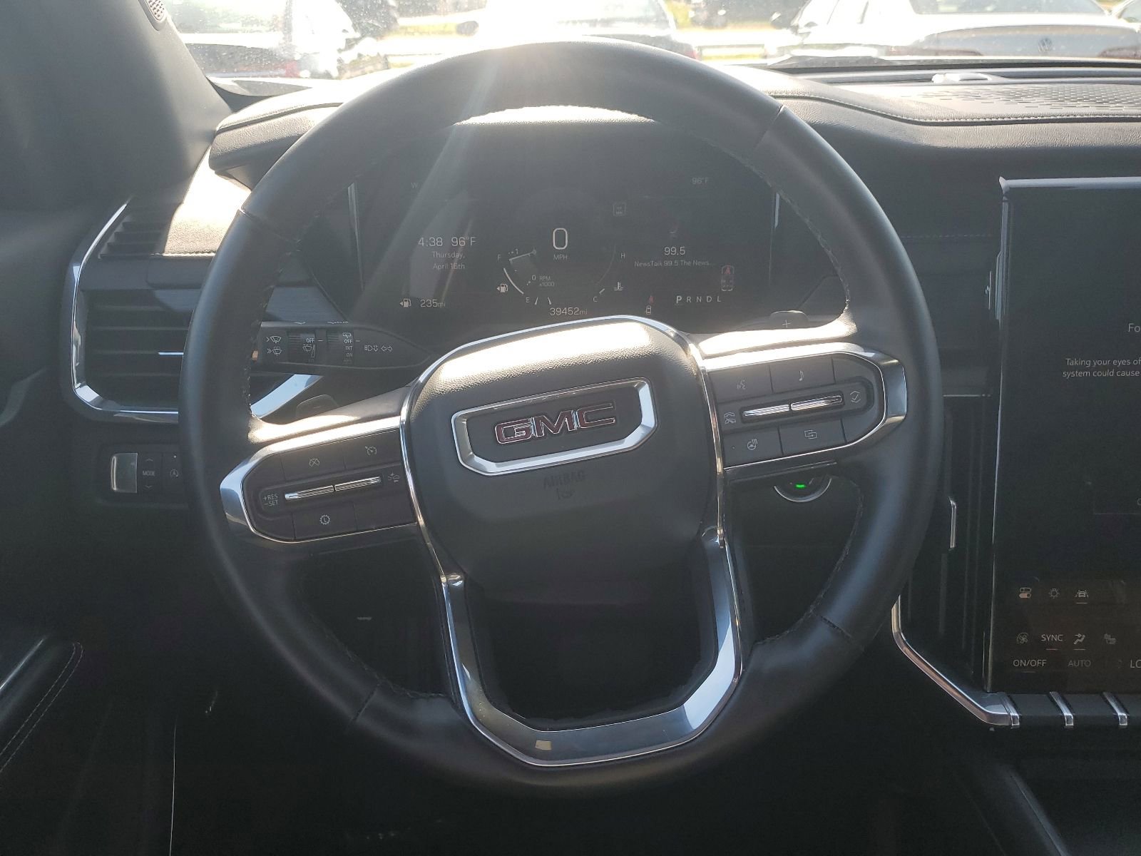 Used 2024 GMC Acadia Elevation image 11