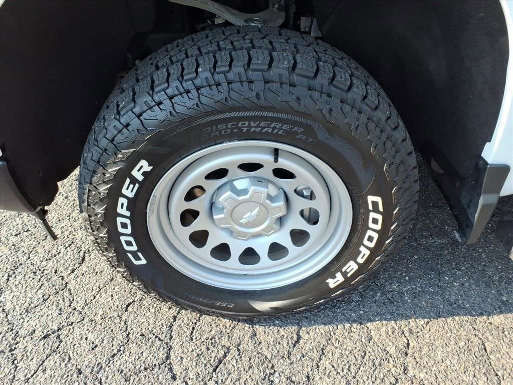 Used 2023 Chevrolet Silverado 1500 W/T w/ WT Value Package image 10